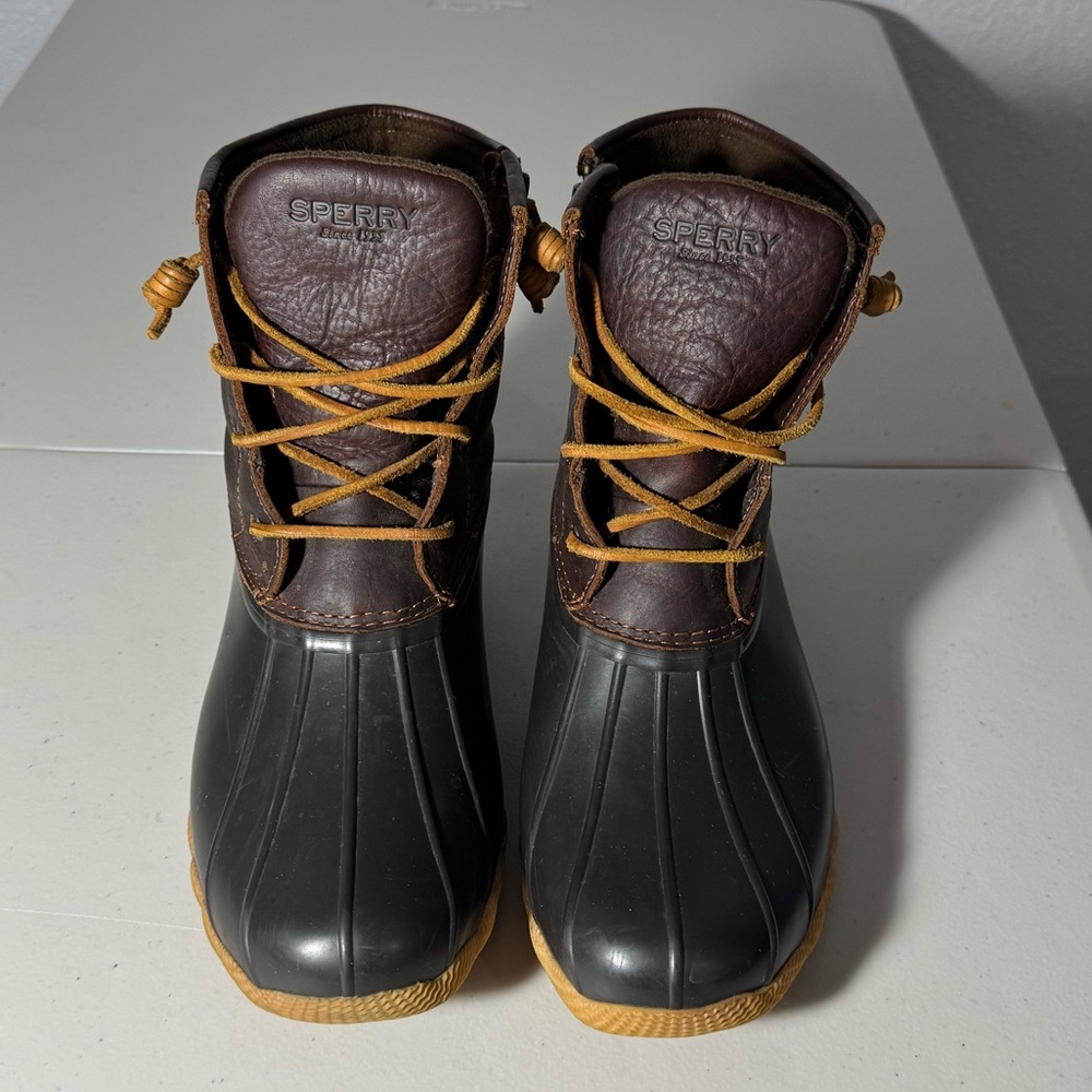 Women’s Sperry boots